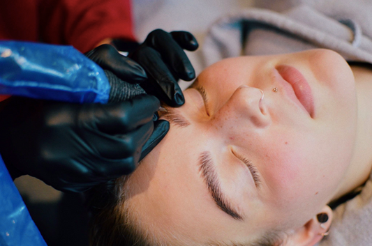 Nano Brows: Your Guide & When To Choose It Over Microblading