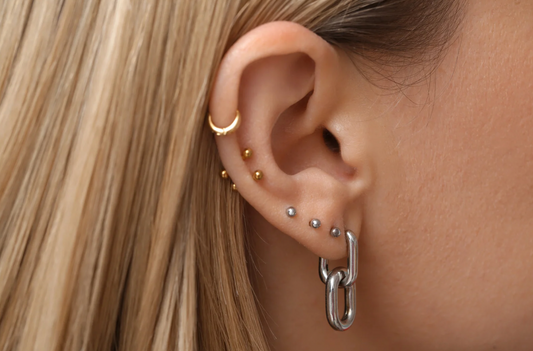 12 Top Ear Piercing Types & Your Guide To Each One